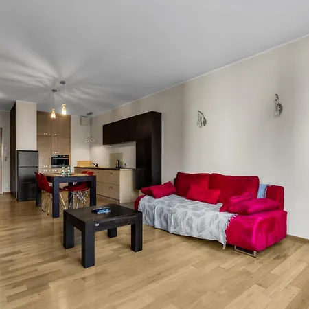 Apartment Metro Raclawicka Red